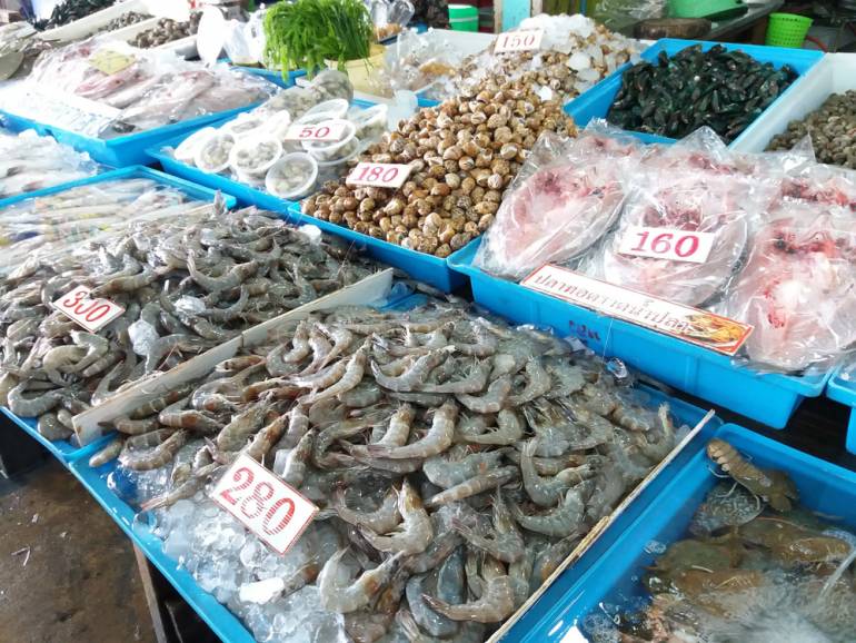 20.ตลาดแสมสารอาหารทะเล อ.สัตหีบ ชลบุรี  