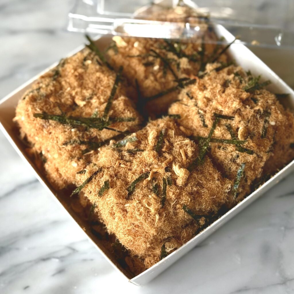 เค้กไก่หยอง